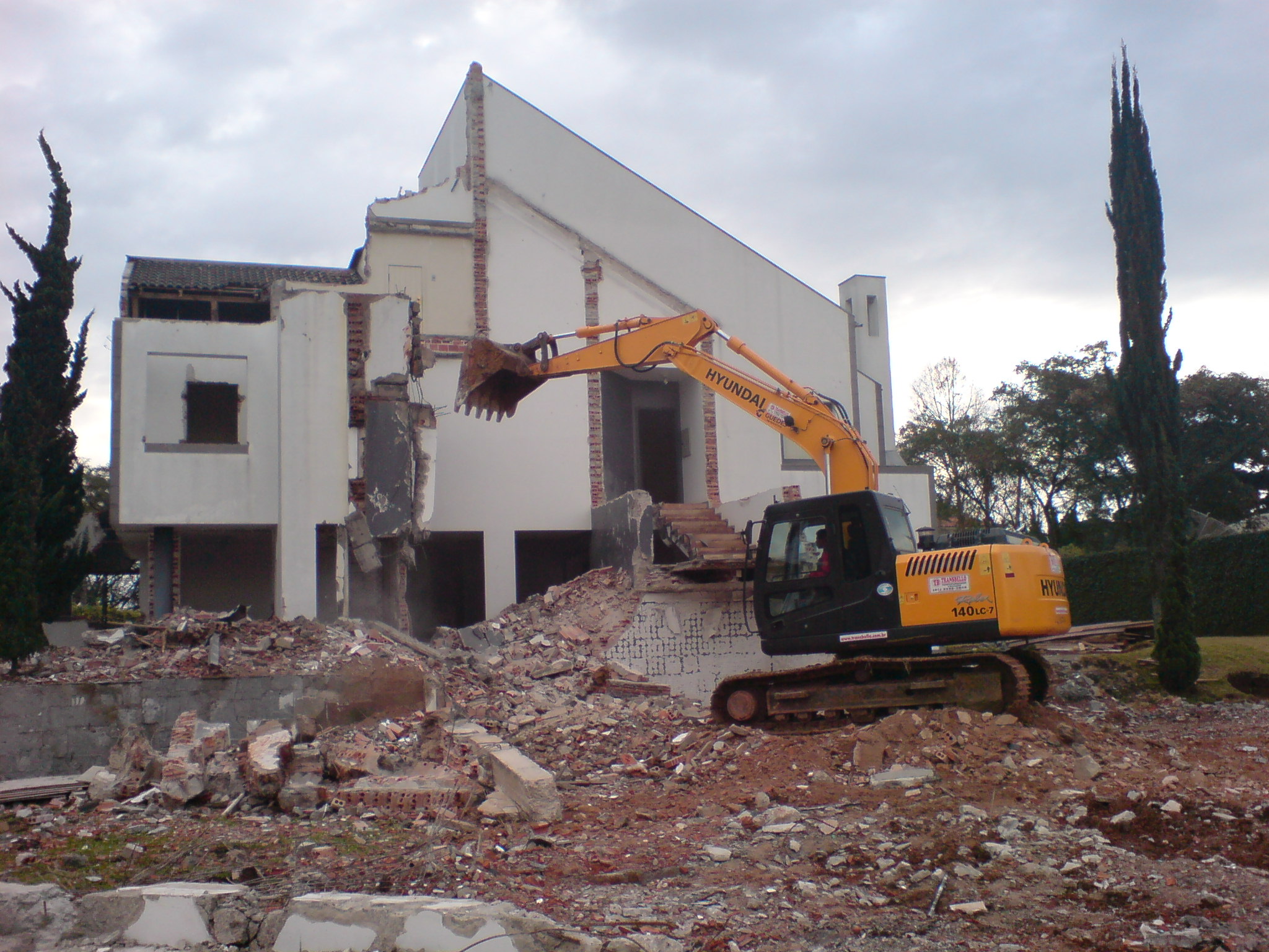 DEMOLITEC